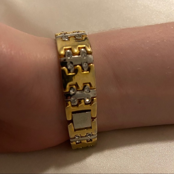 Beautiful Women’s Lucida Quartz Watch - Picture 2 of 3